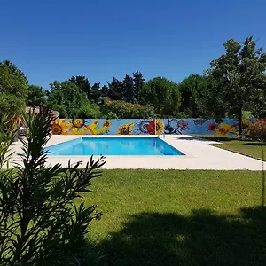 Logis La Ferme Hotel Aviñón
