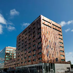 Hilton Hotel Lila